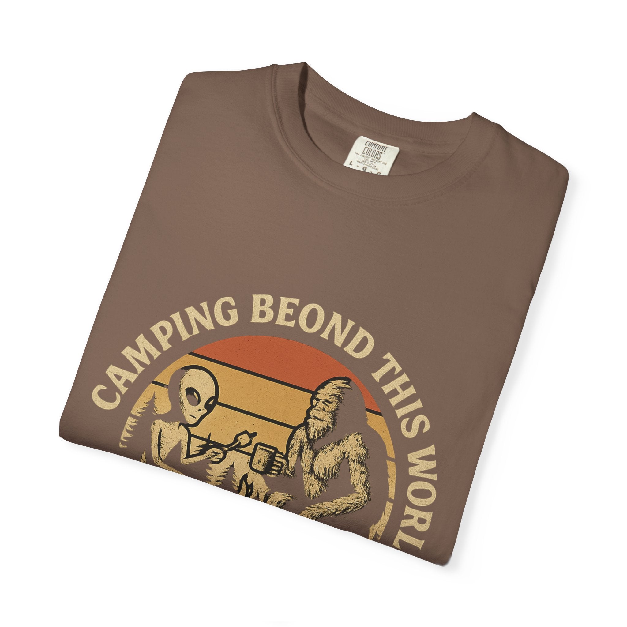 Unisex T-shirt Bigfoot Alien Outdoors Red Clay Outfitters