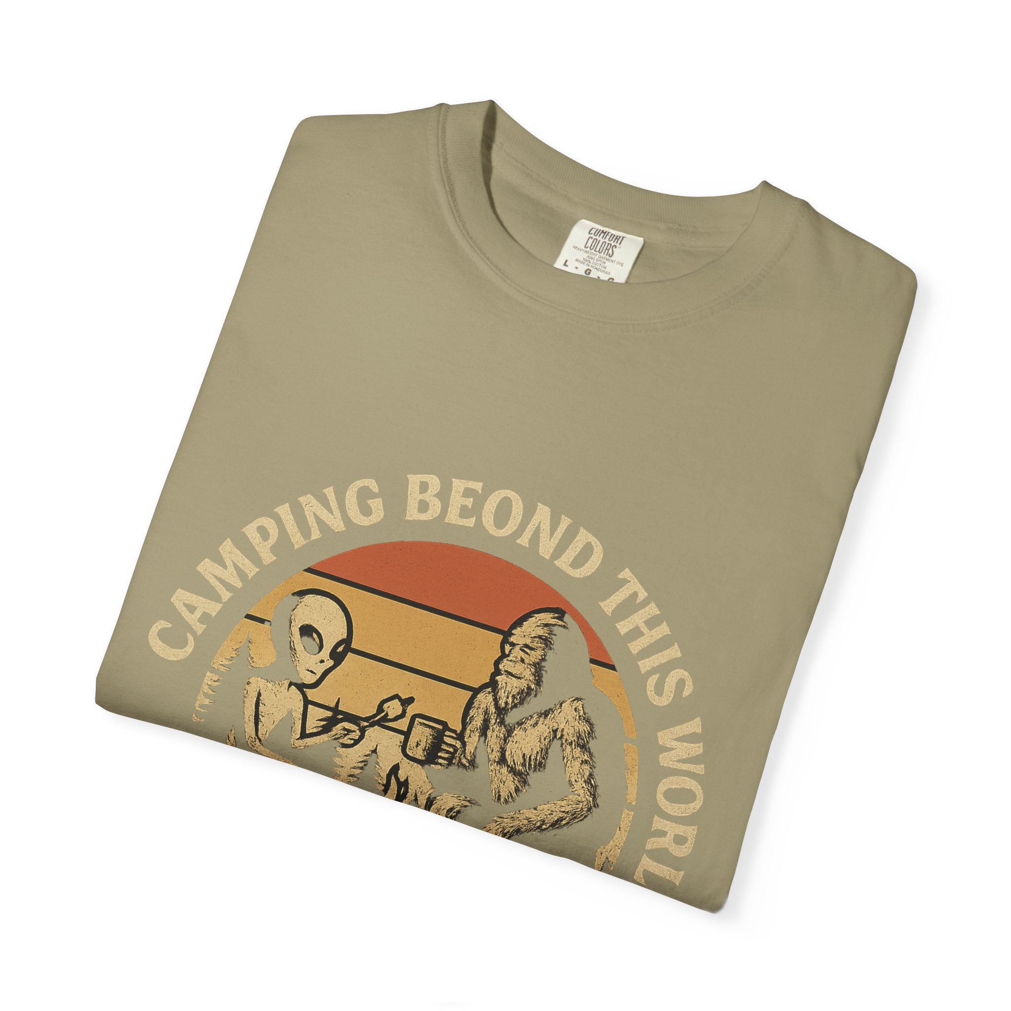 Unisex T-shirt Bigfoot Alien Outdoors Red Clay Outfitters