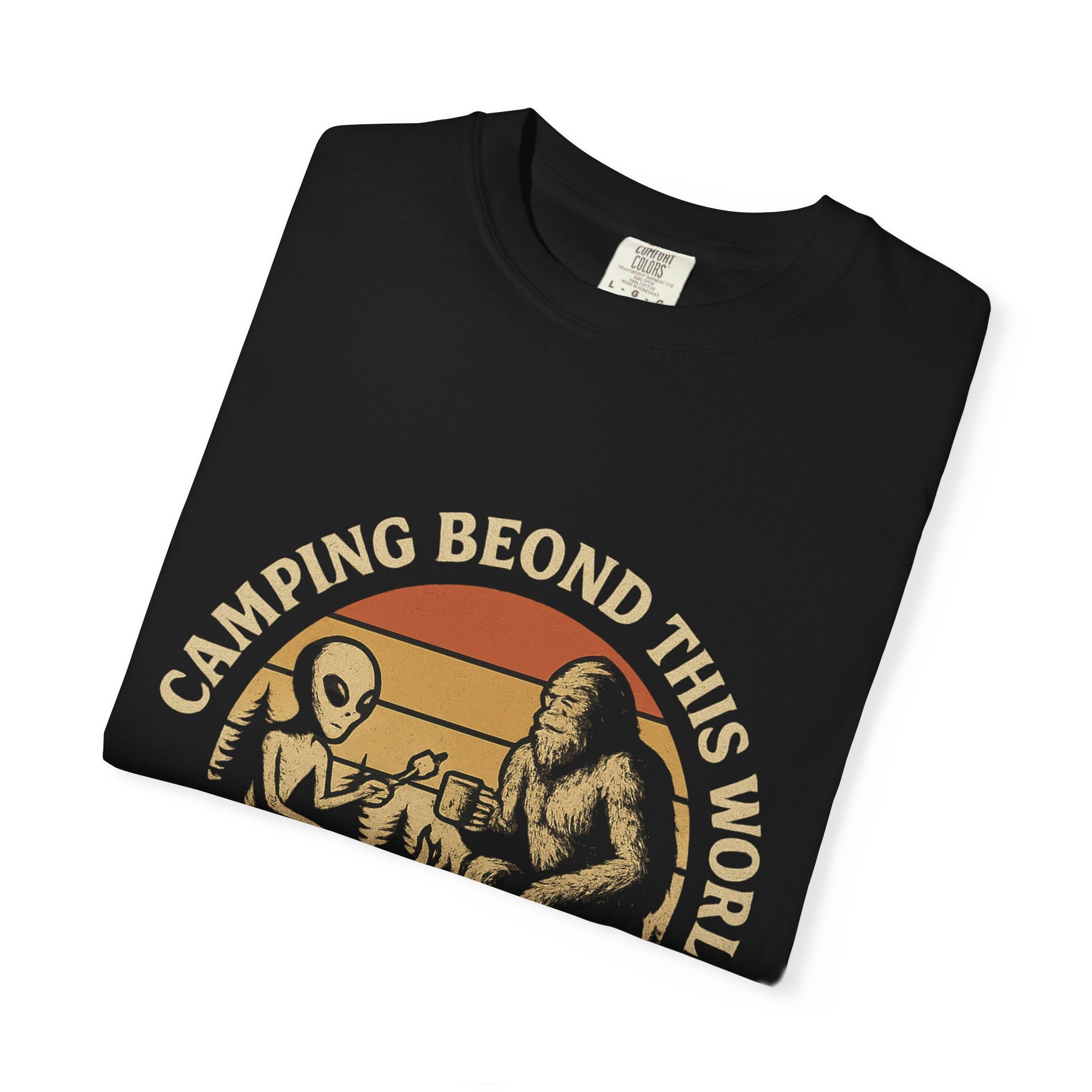 Unisex T-shirt Bigfoot Alien Outdoors Red Clay Outfitters
